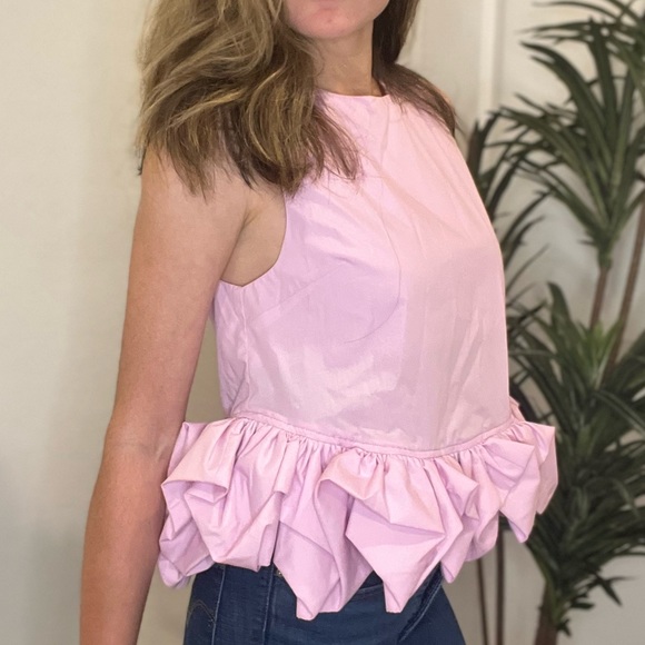 ENTRO | Pink Cropped Blouse with Ruffle Detail - Picture 7 of 14